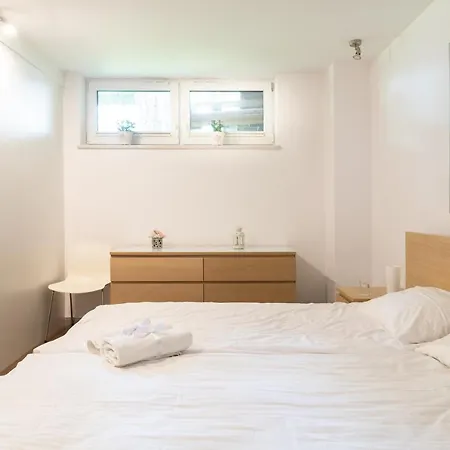 Apartamenty.in Bursztynowa Zatoka * 예라타